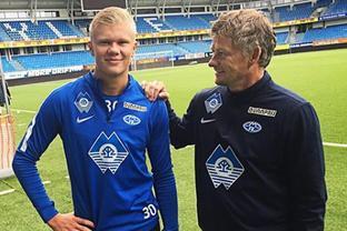 金球先生开出天价年薪，登贝莱要6000万欧，巴黎担心重蹈姆巴佩覆辙