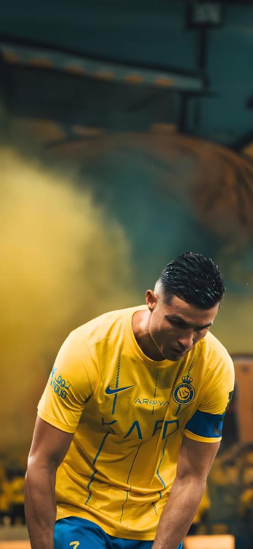 斯基拉：多特正在谈判，尝试签克鲁塞罗17岁左后